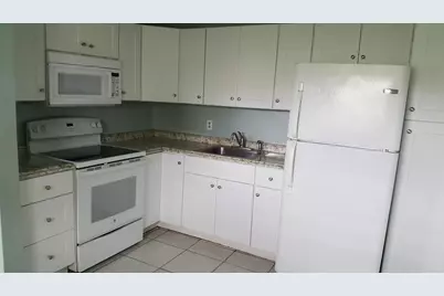 109 E Central Boulevard, Lantana, FL 33462 - Photo 1