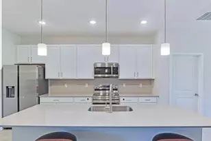 951 Sareta St SE, Palm Bay, FL 32909 - Photo 5