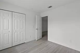 302 SW Kentwood Rd, Port Saint Lucie, FL 34953 - Photo 21