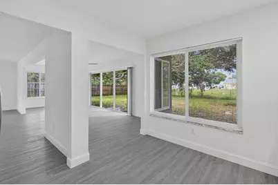 302 SW Kentwood Road, Port Saint Lucie, FL 34953 - Photo 9