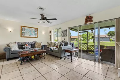 2269 Discovery Circle W, Deerfield Beach, FL 33442 - Photo 11