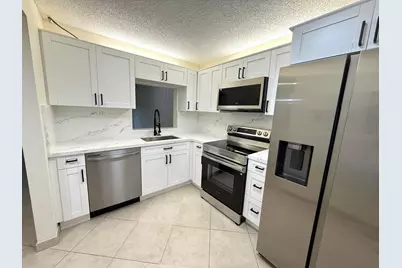 6649 Somerset Drive #205, Boca Raton, FL 33433 - Photo 7
