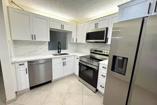 6649 Somerset Dr, Boca Raton, FL 33433 - Photo 7