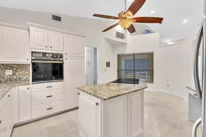 22595 Esplanada Circle W, Boca Raton, FL 33433 - Photo 21