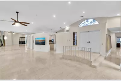 22595 Esplanada Circle W, Boca Raton, FL 33433 - Photo 11