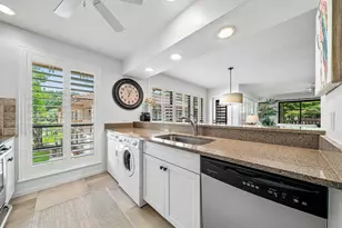 523 Brackenwood Pl, Palm Beach Gardens, FL 33418 - Photo 17