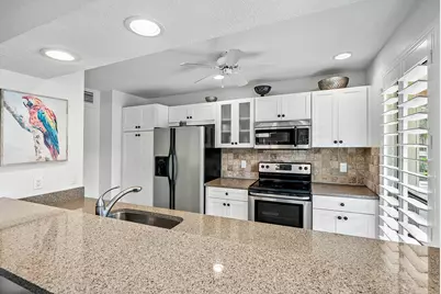 523 Brackenwood Place, Palm Beach Gardens, FL 33418 - Photo 5