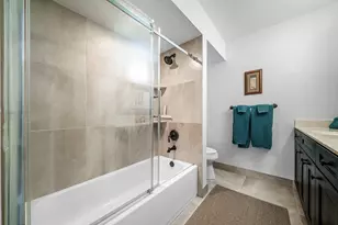 523 Brackenwood Pl, Palm Beach Gardens, FL 33418 - Photo 11