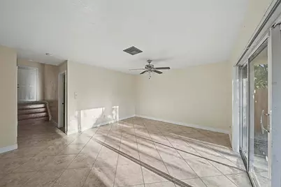 5789 Woodland Point Drive, Tamarac, FL 33319 - Photo 29