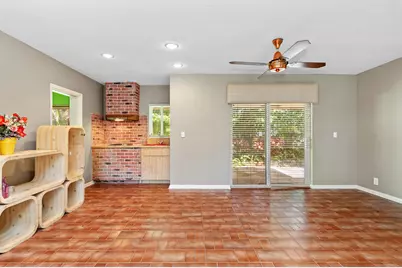 6207 Jacaranda Circle, Tamarac, FL 33319 - Photo 13