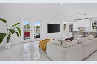 249 NW 48th Avenue, Deerfield Beach, FL 33442 - Photo 9
