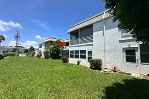3240 Lake Osborne Dr, Lake Worth, FL 33461 - Photo 15