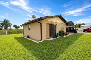 1095 Chobee Loop, Okeechobee, FL 34974 - Photo 15