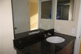 110 Lake Emerald Dr, Oakland Park, FL 33309 - Photo 7