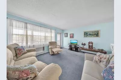 43 Berkshire B, West Palm Beach, FL 33417 - Photo 9