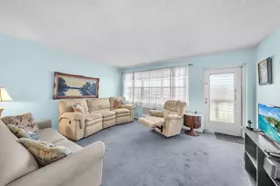 43 Berkshire B, West Palm Beach, FL 33417 - Photo 7