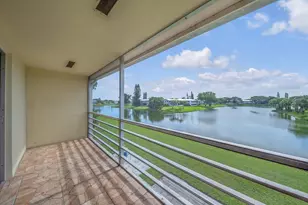 43 Berkshire B, West Palm Beach, FL 33417 - Photo 19