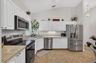 8058 Via Hacienda, Riviera Beach, FL 33418 - Photo 21