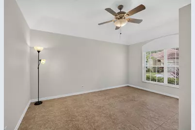 8058 Via Hacienda, Riviera Beach, FL 33418 - Photo 11