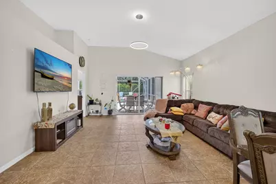 8058 Via Hacienda, Riviera Beach, FL 33418 - Photo 27