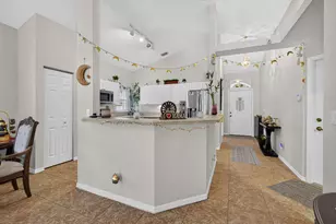 8058 Via Hacienda, Riviera Beach, FL 33418 - Photo 7