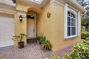 8058 Via Hacienda, Riviera Beach, FL 33418 - Photo 5