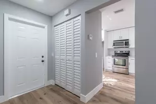 1579 Springside Dr, Weston, FL 33326 - Photo 9