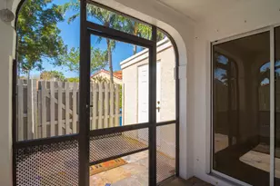 1579 Springside Dr, Weston, FL 33326 - Photo 25