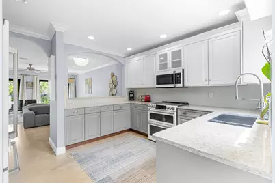 11397 Pond View Drive #E202, Wellington, FL 33414 - Photo 11