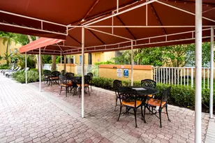 950 Coral Club Dr, Coral Springs, FL 33071 - Photo 29