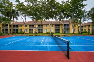 950 Coral Club Dr, Coral Springs, FL 33071 - Photo 33