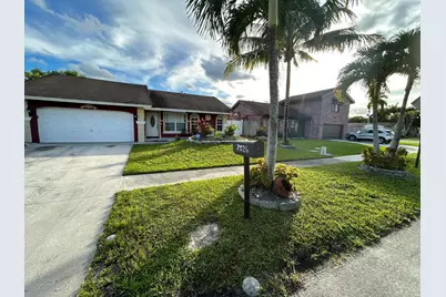7526 SW 7th Court, North Lauderdale, FL 33068 - Photo 13