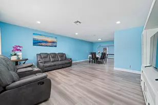 6767 Massachusetts Dr, Lake Worth, FL 33462 - Photo 3