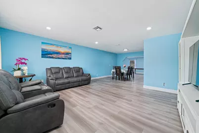 6767 Massachusetts Drive, Lake Worth, FL 33462 - Photo 3
