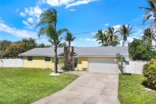 1902 Mimosa Ave, Fort Pierce, FL 34949 - Photo 1