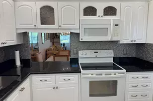 3180 Holiday Springs Blvd, Margate, FL 33063 - Photo 5