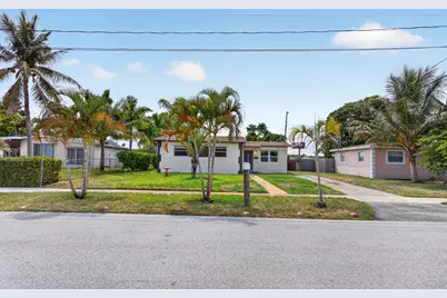 2681 NW 2nd Street, Boynton Beach, FL 33435 - Photo 15
