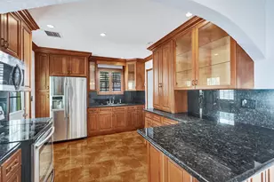 3311 SW 105th Ct, Miami, FL 33165 - Photo 9