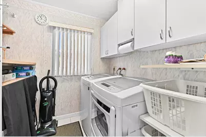 3906 Kewanee Road, Lake Worth, FL 33462 - Photo 9