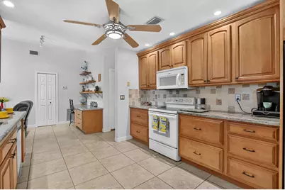760 NW 41st Terrace, Deerfield Beach, FL 33442 - Photo 9
