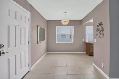 701 Burgundy O, Delray Beach, FL 33484 - Photo 5