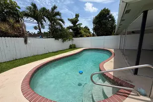 498 W Conference Dr, Boca Raton, FL 33486 - Photo 19