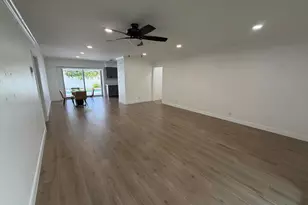 498 W Conference Dr, Boca Raton, FL 33486 - Photo 11
