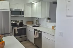 3050 N Palm Aire Dr, Pompano Beach, FL 33069 - Photo 3
