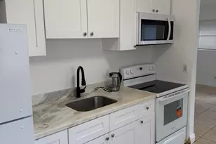 760 NW 4th St, Hallandale Beach, FL 33009 - Photo 3