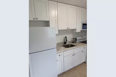 760 NW 4th Street #2, Hallandale Beach, FL 33009 - Photo 3