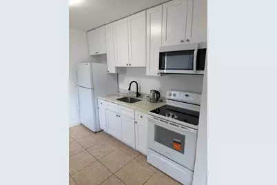 760 NW 4th Street #2, Hallandale Beach, FL 33009 - Photo 1