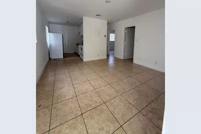 760 NW 4th Street #2, Hallandale Beach, FL 33009 - Photo 5