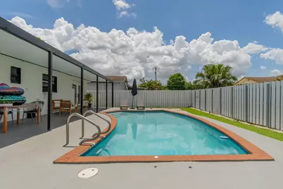 11010 NW 24th Court, Sunrise, FL 33322 - Photo 15