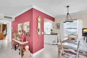 810 Burgundy Q, Delray Beach, FL 33484 - Photo 9